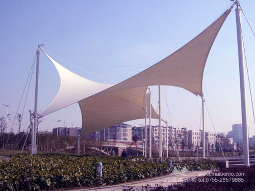 公園張拉膜結構