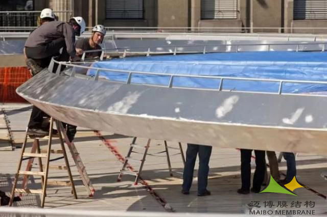 膜結(jié)構(gòu)車棚